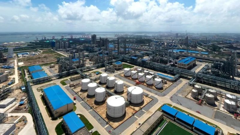 化工原料仓储管理员培训内容解析：安全与效率并重